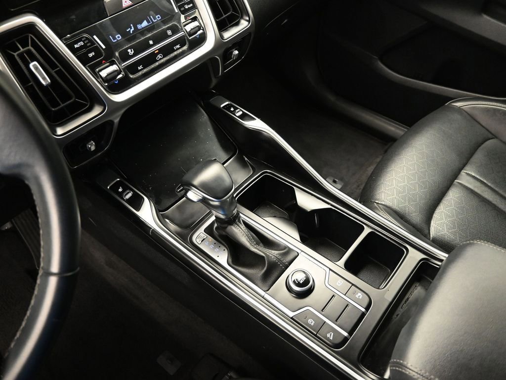 Used 2023 Kia Sorento S w/ Panoramic Sunroof Package image 49