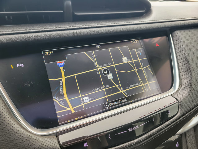 Used 2018 Cadillac XT5 Luxury w/ Driver Awareness Package image 16