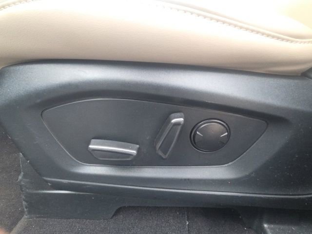 Certified 2023 Ford Explorer XLT w/ Equipment Group 202A image 31