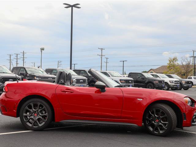 Used 2017 FIAT 124 Spider Abarth RWD image 12