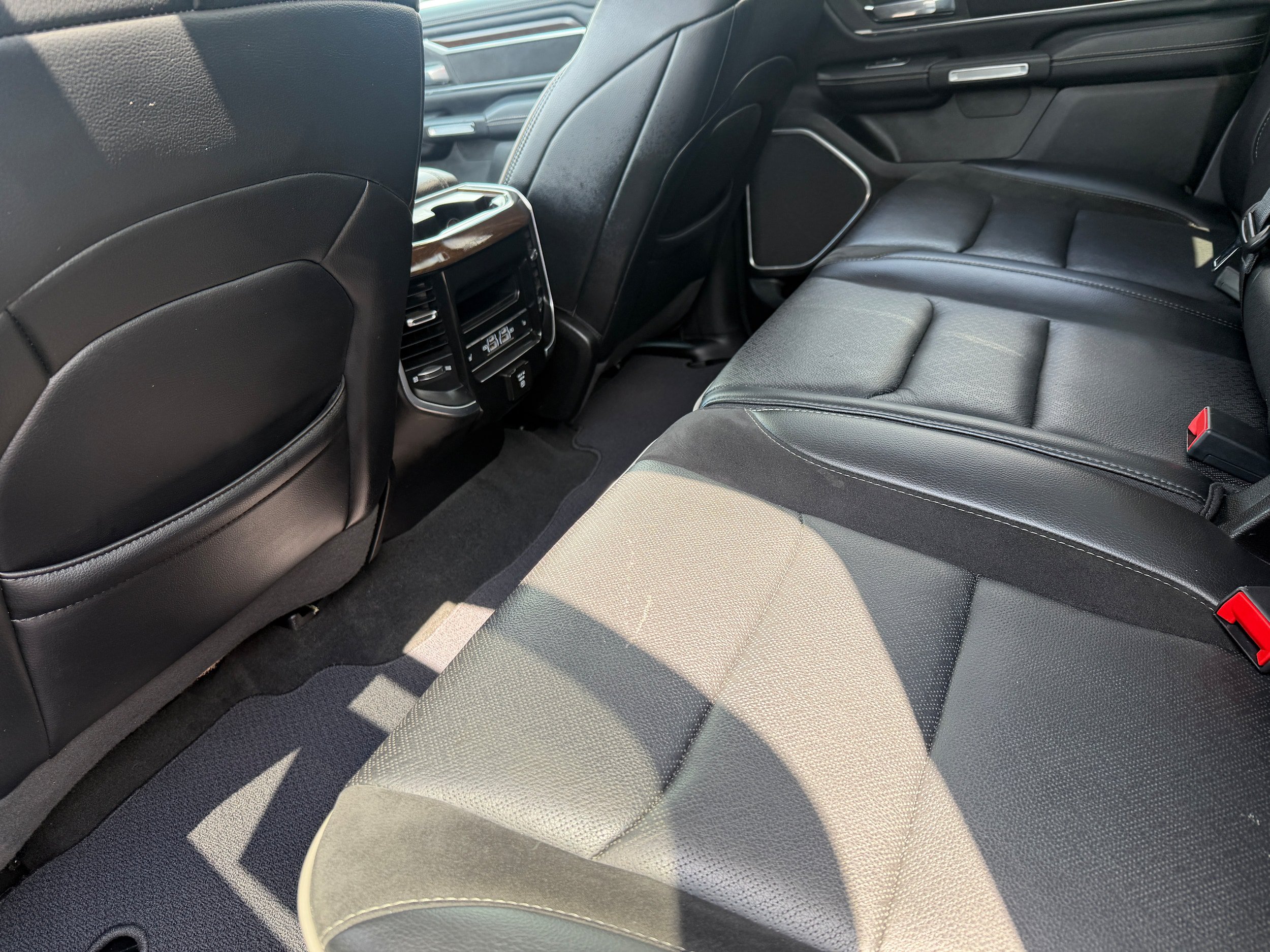 Used 2021 RAM 1500 Laramie AWD/4WD image 21