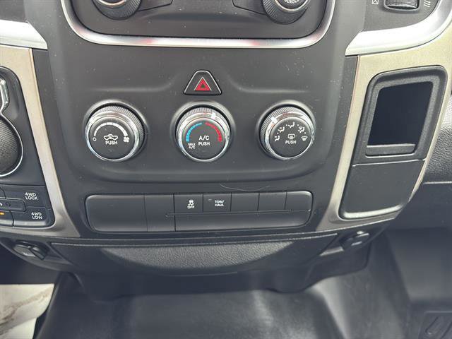 Used 2019 RAM 1500 Classic SLT image 24