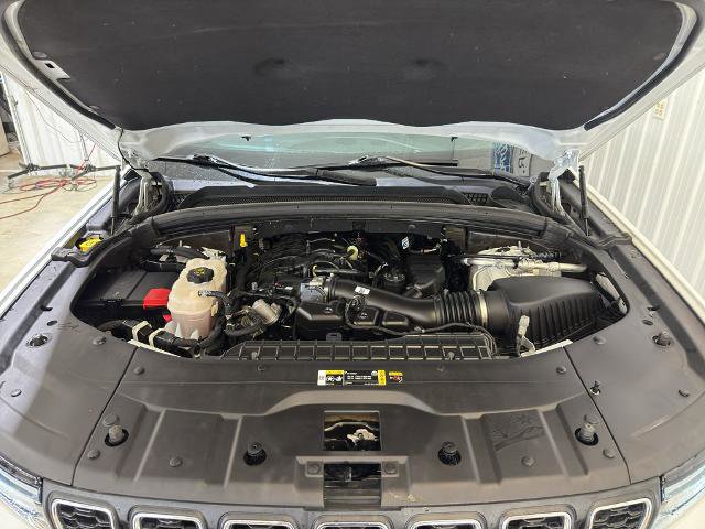 Used 2021 Jeep Grand Cherokee L Laredo w/ Luxury Tech Group I image 11