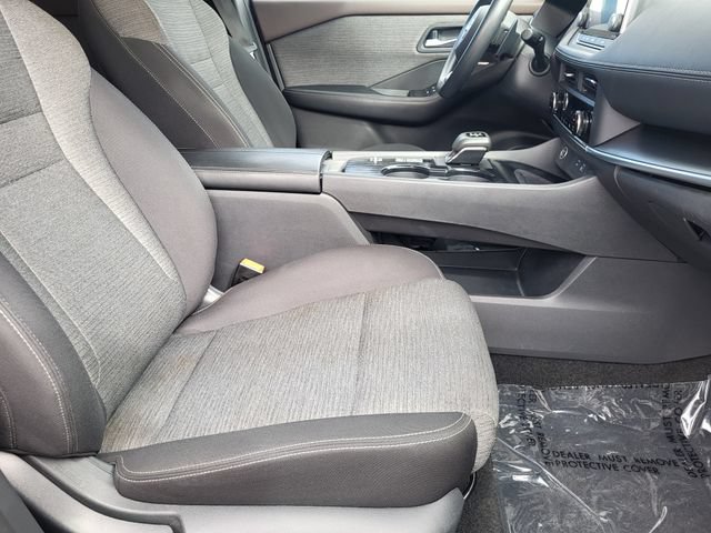 Used 2023 Nissan Rogue SV FWD image 17