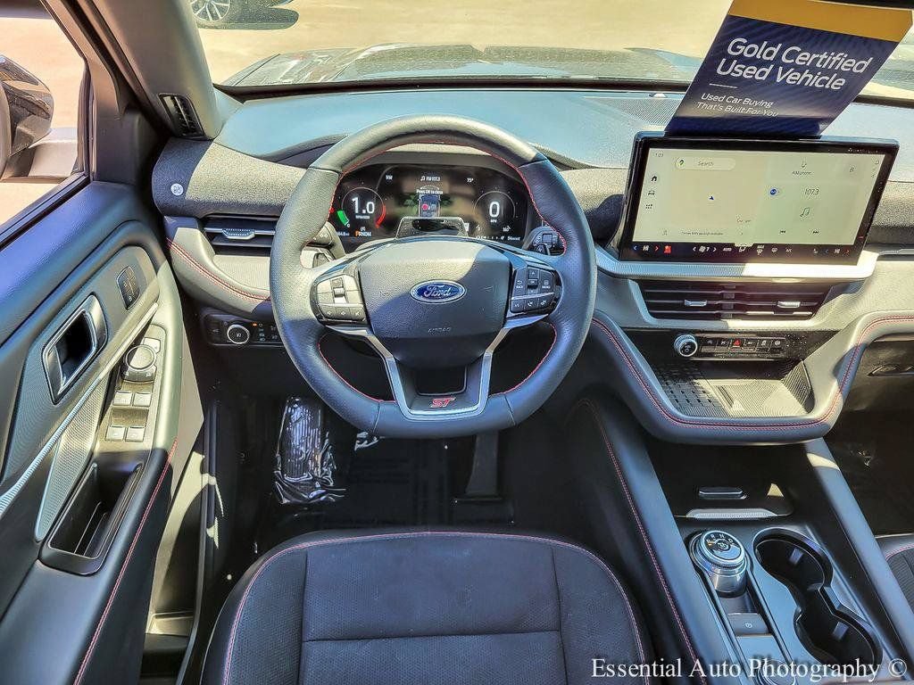 Certified 2025 Ford Explorer ST AWD/4WD image 14