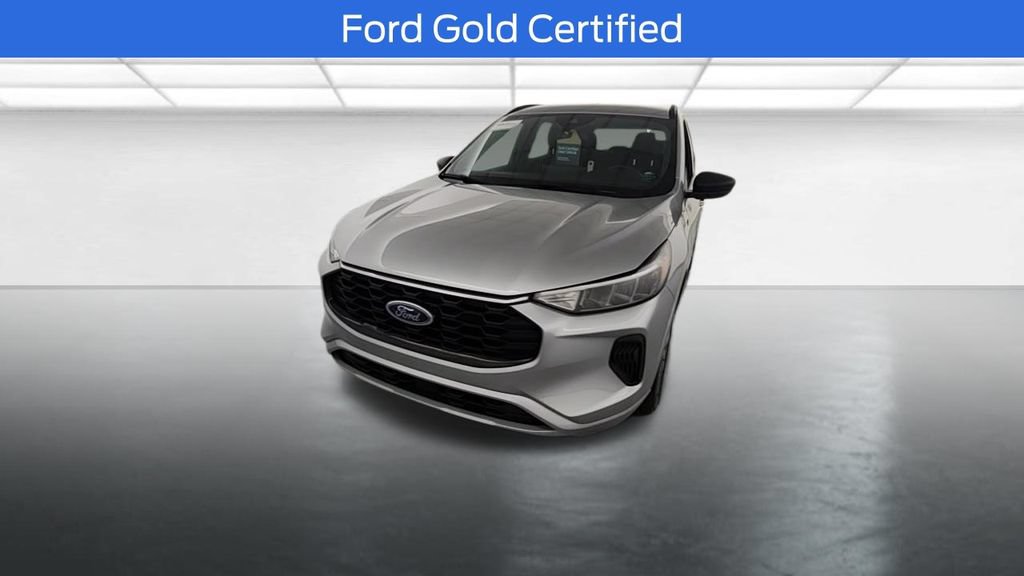 Certified 2024 Ford Escape ST-Line w/ Tech Pack #1 AWD/4WD image 2