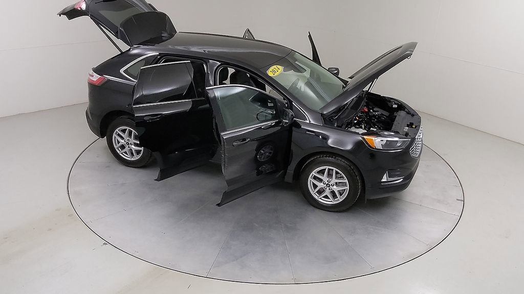 Certified 2024 Ford Edge SEL w/ Convenience Package AWD/4WD image 44