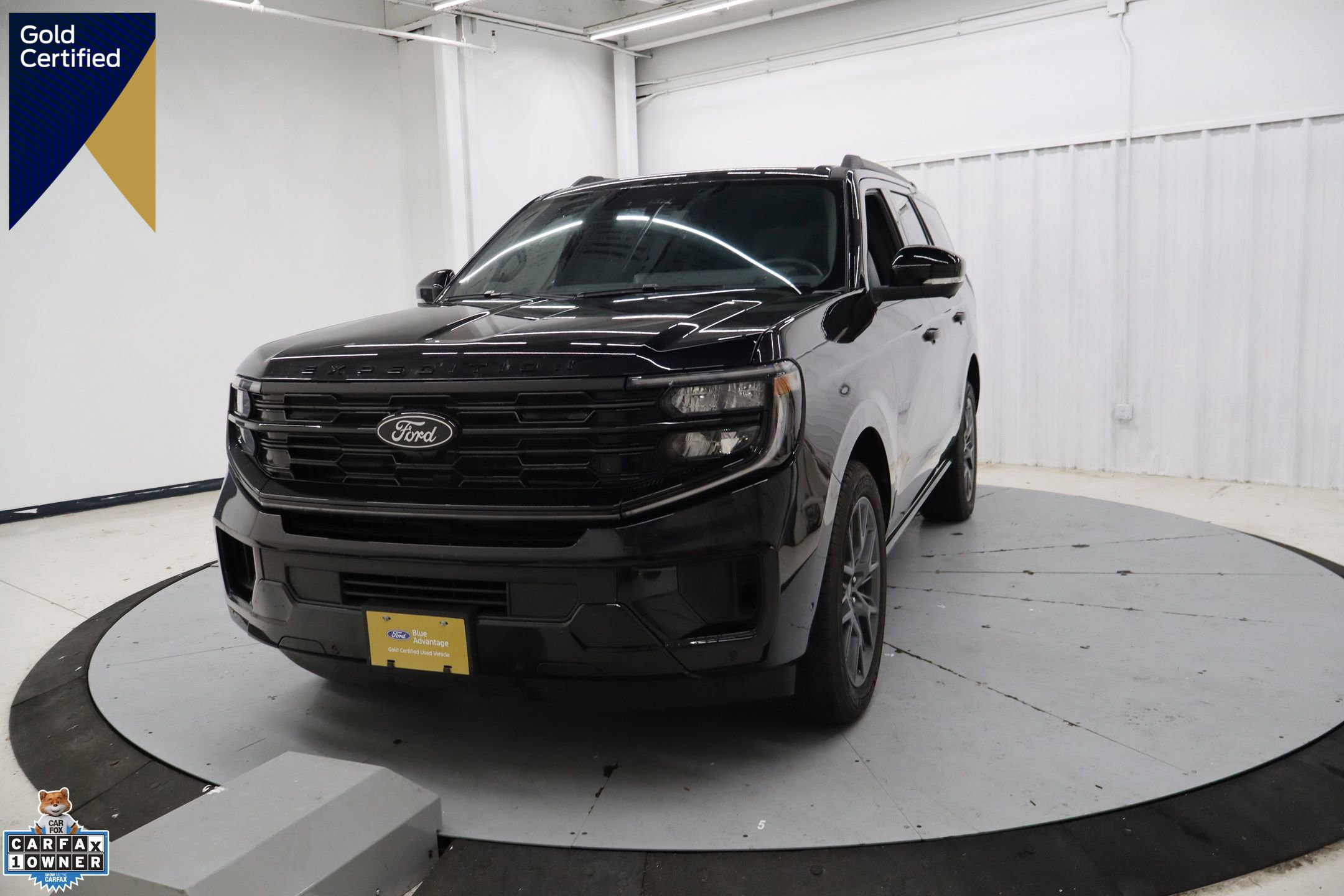 Certified 2025 Ford Expedition Platinum w/ Stealth Performance Package AWD/4WD image 1