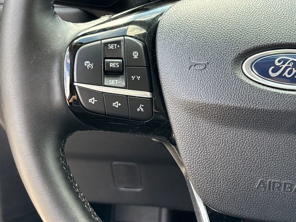Certified 2025 Ford Escape Base image 18
