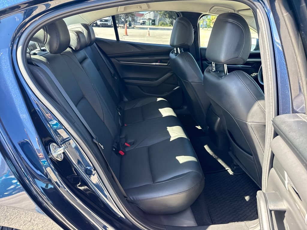 Used 2023 MAZDA MAZDA3 s FWD image 25