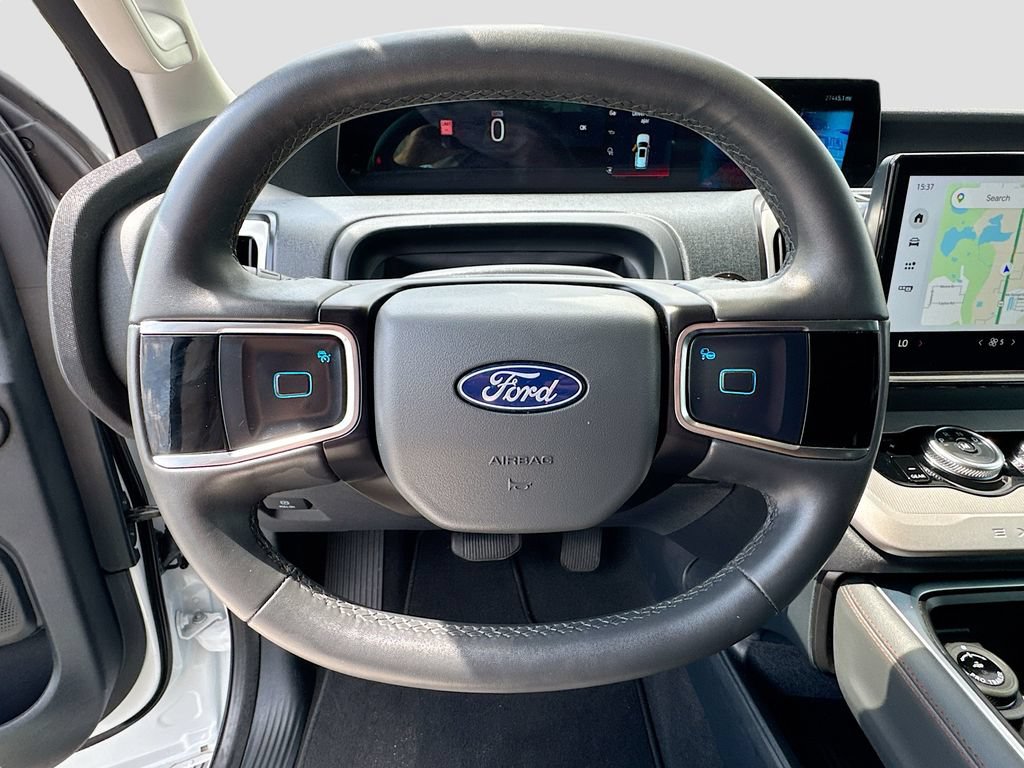 Certified 2025 Ford Expedition Active RWD image 11