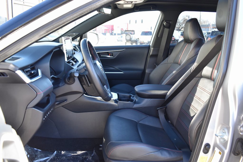 Used 2021 Toyota RAV4 XSE w/ Premium Package image 7