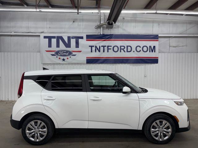 Used 2021 Kia Soul LX image 4