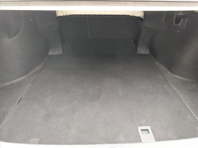 Used 2023 Toyota Camry SE image 6