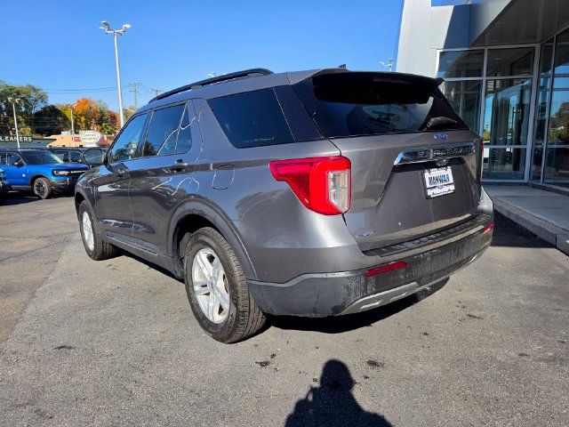 Certified 2023 Ford Explorer XLT w/ Equipment Group 202A AWD/4WD image 5