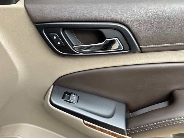 Used 2018 Chevrolet Suburban Premier image 15