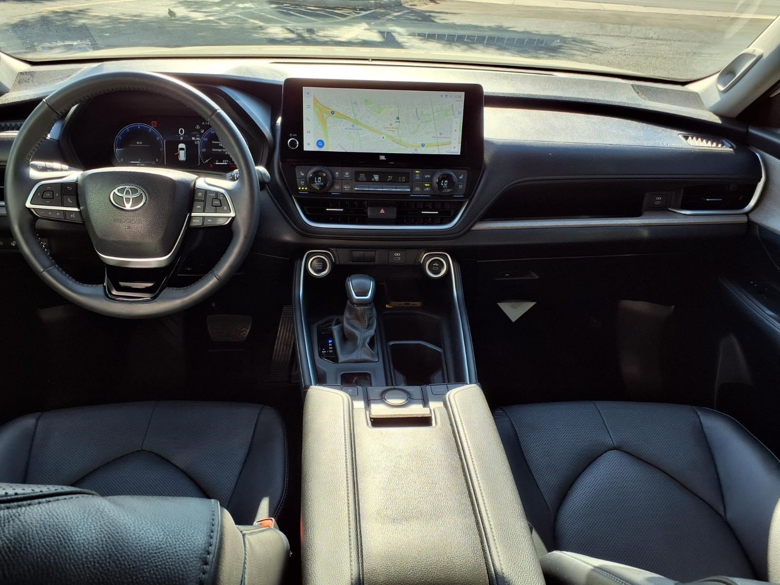 Used 2024 Toyota Grand Highlander FWD image 12