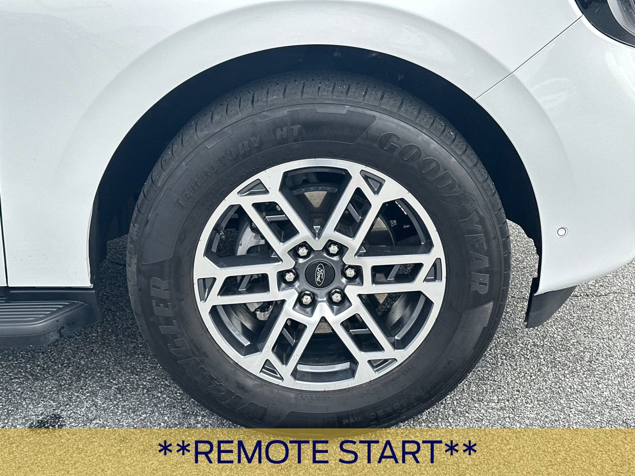 Certified 2025 Ford Expedition Max Active image 14