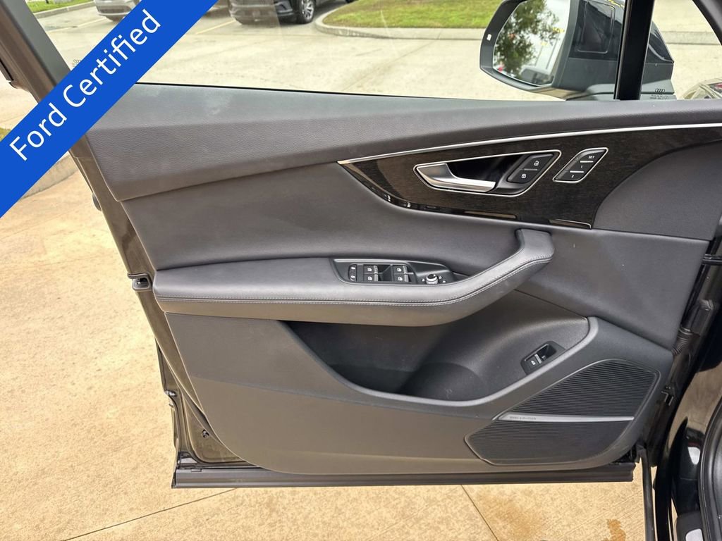 Used 2023 Audi Q7 3.0T Premium Plus w/ Premium Plus Package image 21