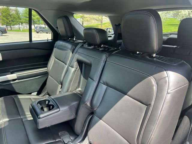 Certified 2022 Ford Explorer XLT w/ Equipment Group 202A AWD/4WD image 25