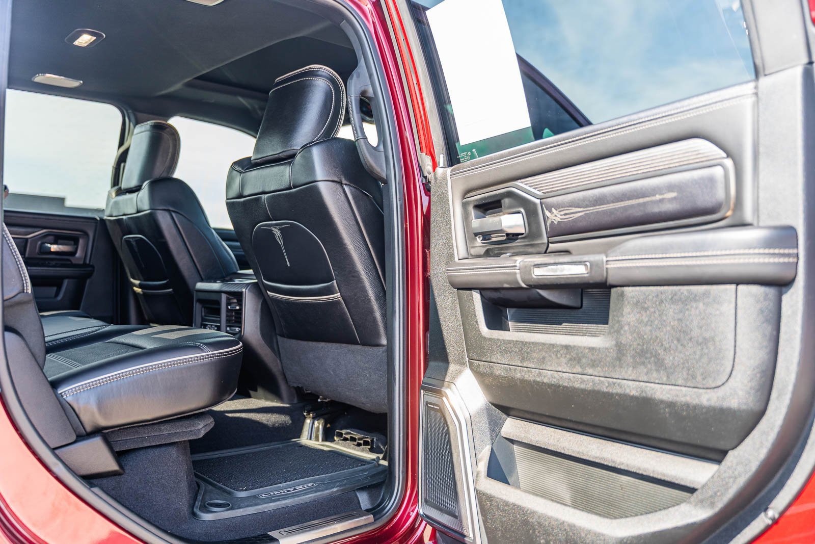 Used 2020 RAM 2500 Limited image 13