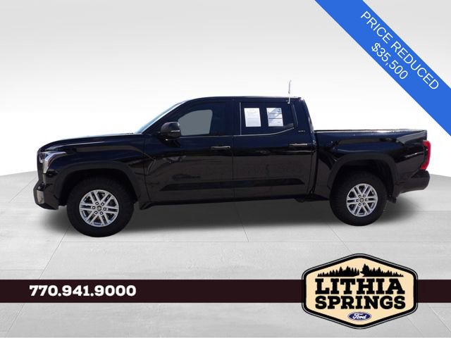 Used 2022 Toyota Tundra SR5 w/ SR5 Convenience Package image 4