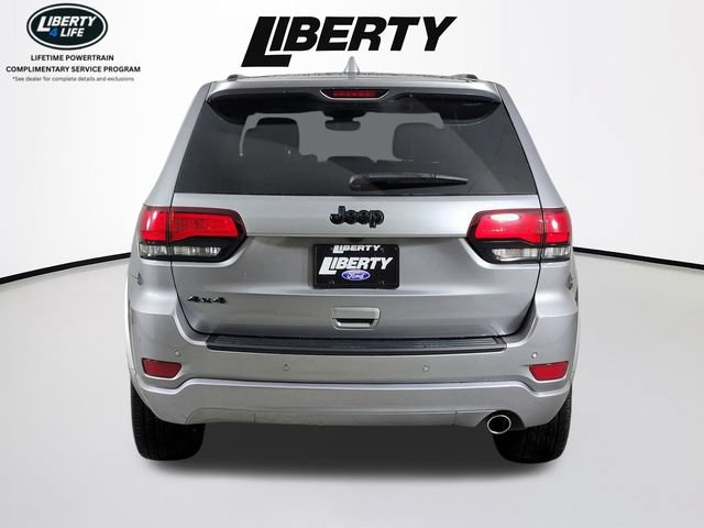Used 2020 Jeep Grand Cherokee Altitude AWD/4WD image 4