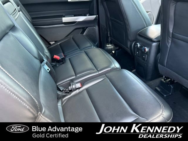 Certified 2022 Ford Explorer XLT w/ Equipment Group 202A AWD/4WD image 40