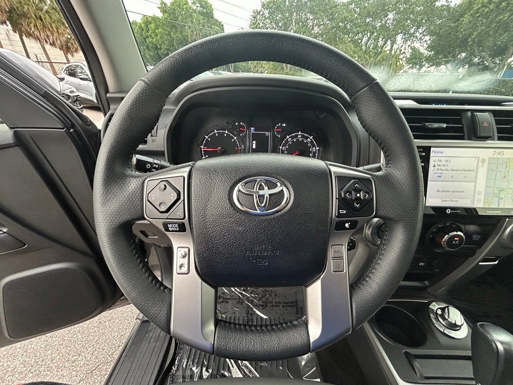 Used 2021 Toyota 4Runner SR5 Premium w/ Moonroof Package AWD/4WD image 17