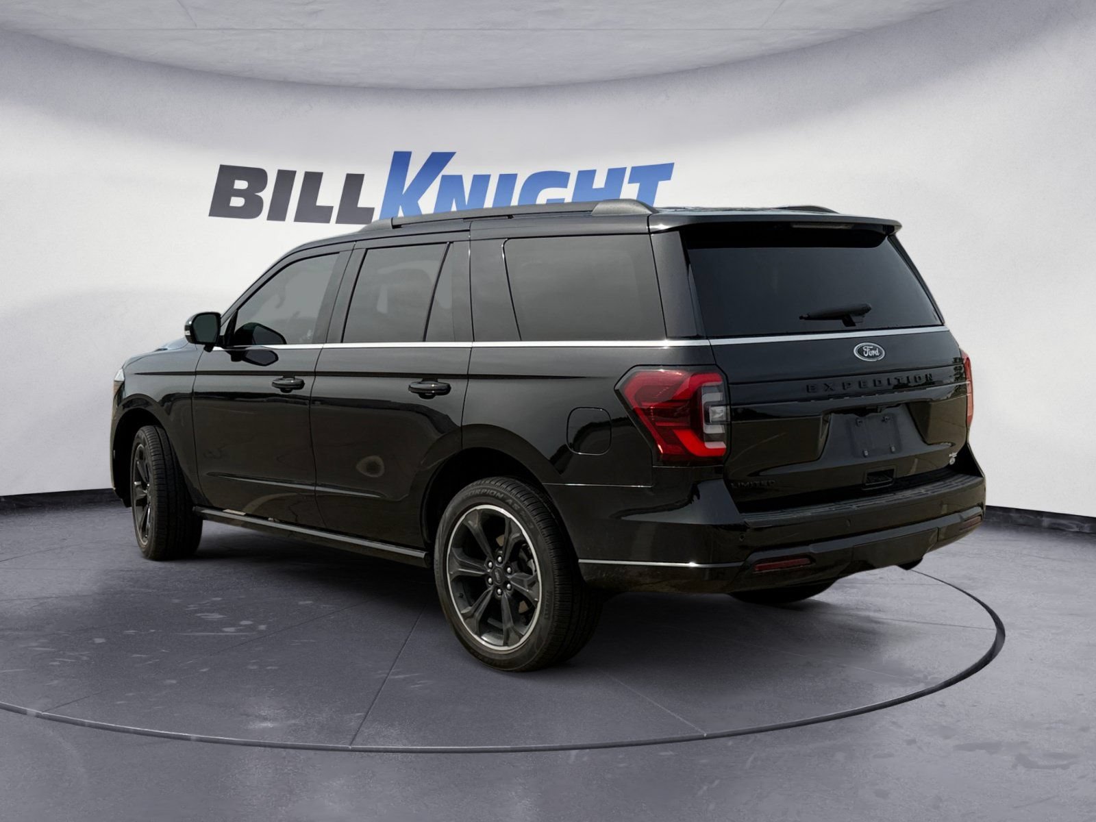 Certified 2023 Ford Expedition Limited AWD/4WD image 3