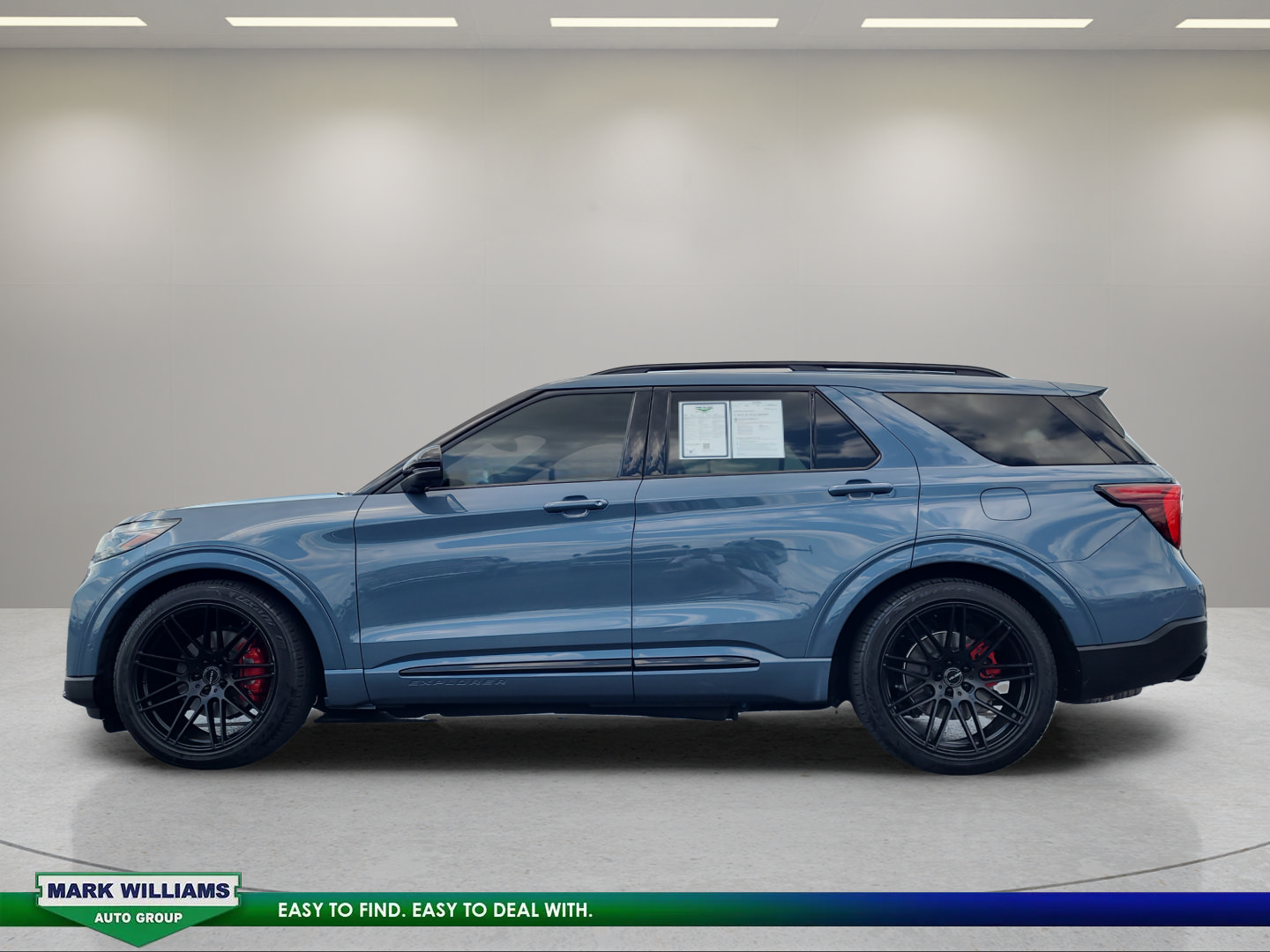 Certified 2025 Ford Explorer ST AWD/4WD image 7