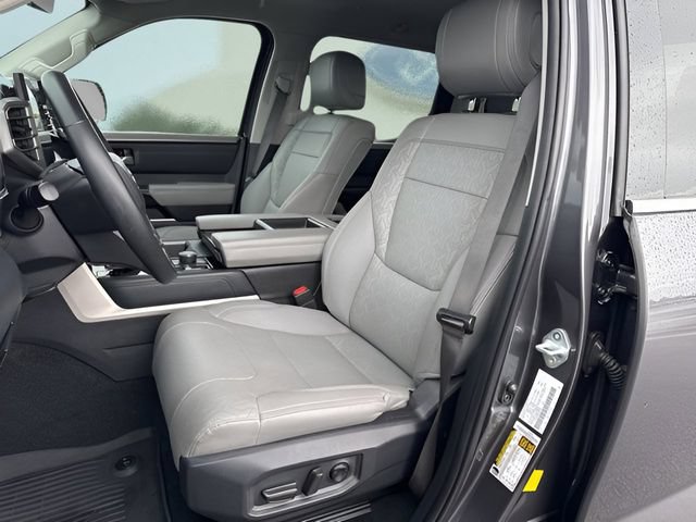 Used 2022 Toyota Tundra Limited w/ TRD Off-Road Package AWD/4WD image 14