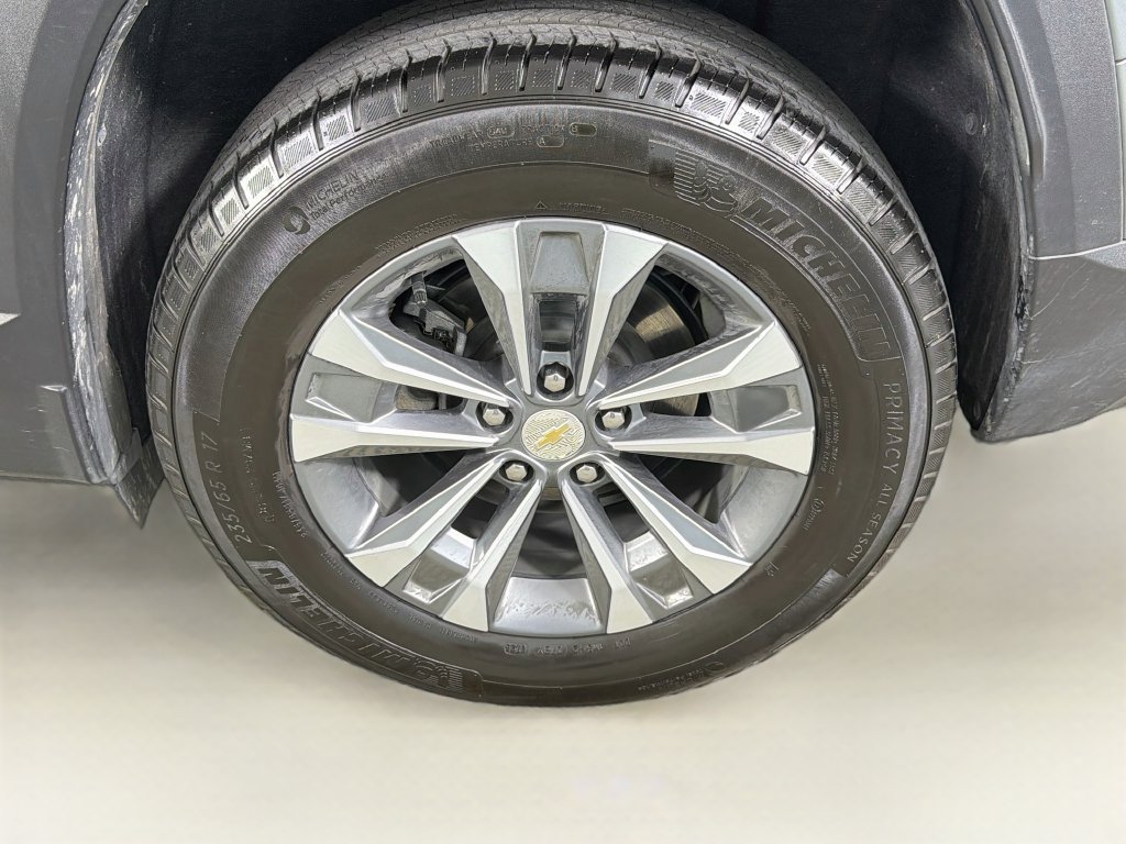 Used 2025 Chevrolet Equinox LT AWD/4WD image 32
