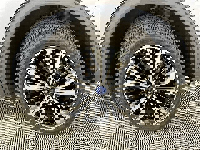 Certified 2022 Ford Escape SE w/ SE Sport Appearance Package image 22