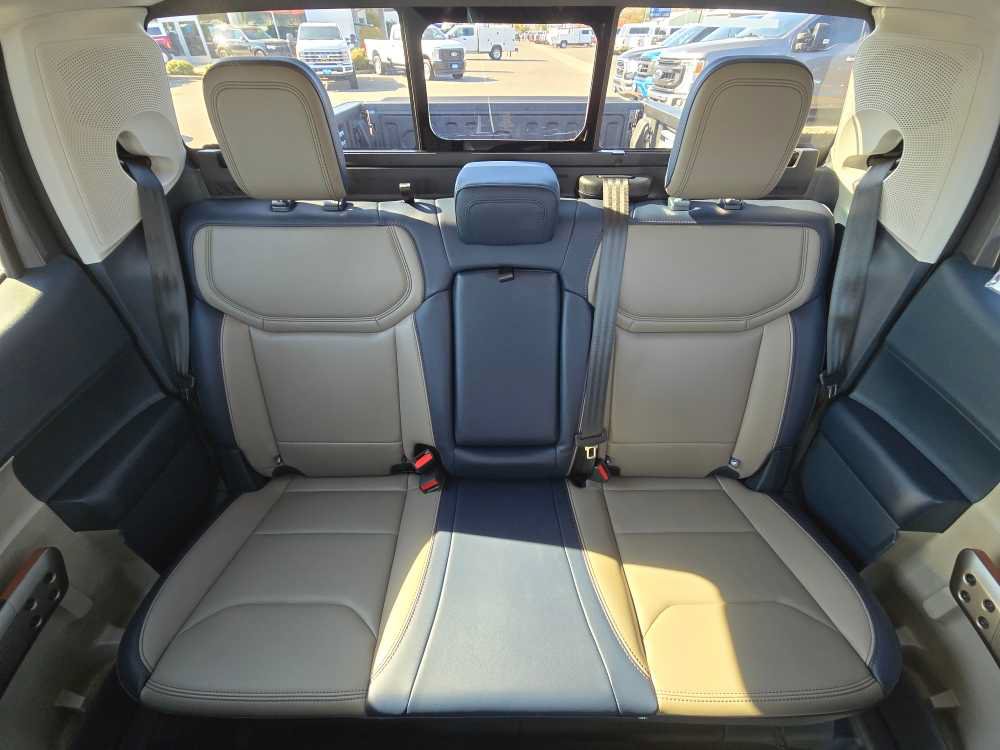 Certified 2025 Ford Maverick Lariat AWD/4WD image 17