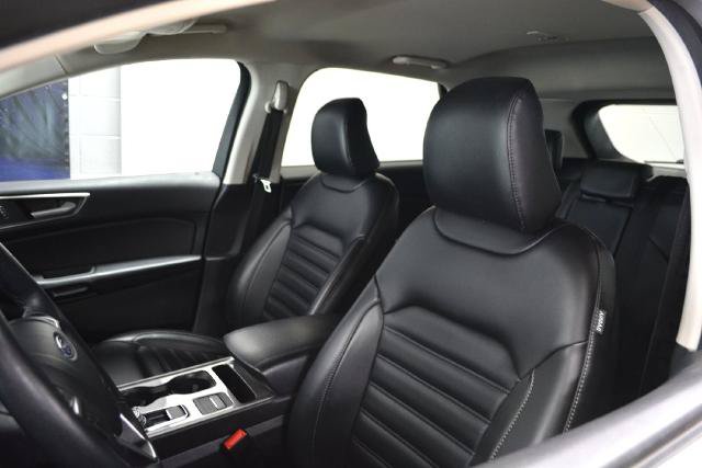 Certified 2024 Ford Edge SEL w/ Convenience Package AWD/4WD image 9