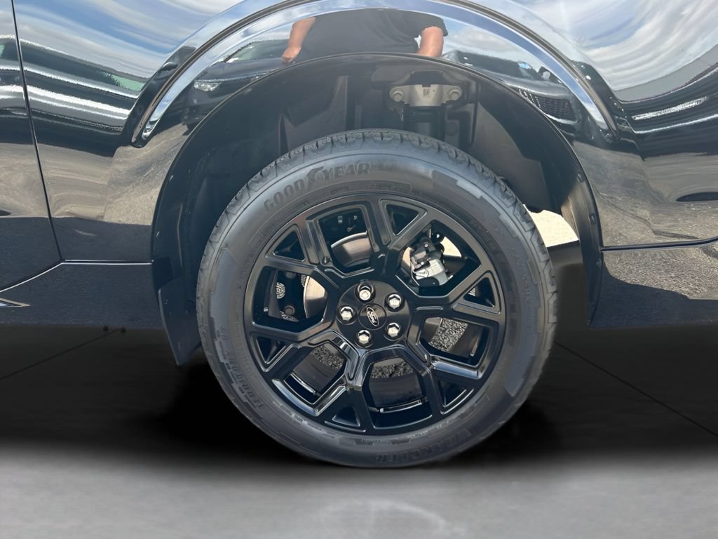Certified 2025 Ford Maverick Lobo AWD/4WD image 28