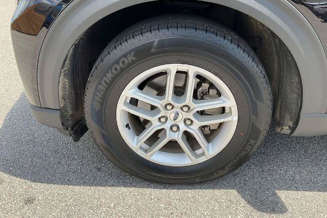 Certified 2025 Ford Explorer Active w/ Active Comfort Package RWD image 9