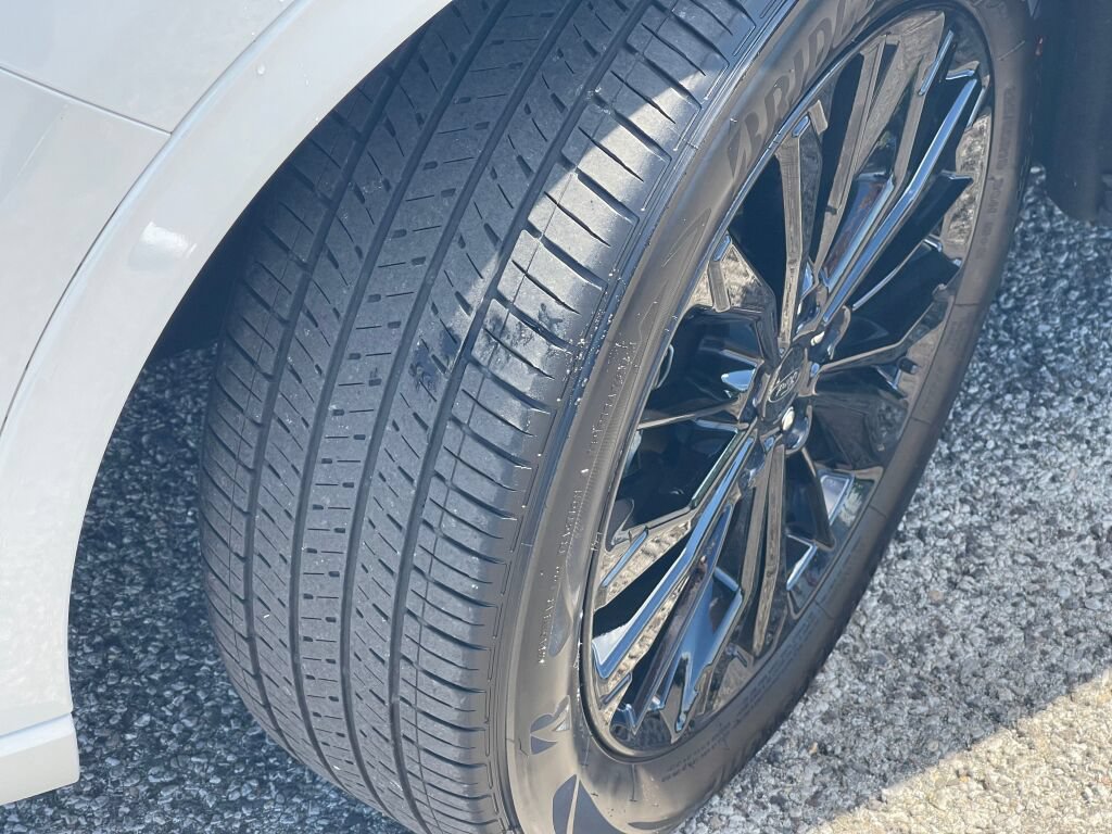 Certified 2023 Ford Escape ST-Line Elite w/ Premium Technology Package AWD/4WD image 36