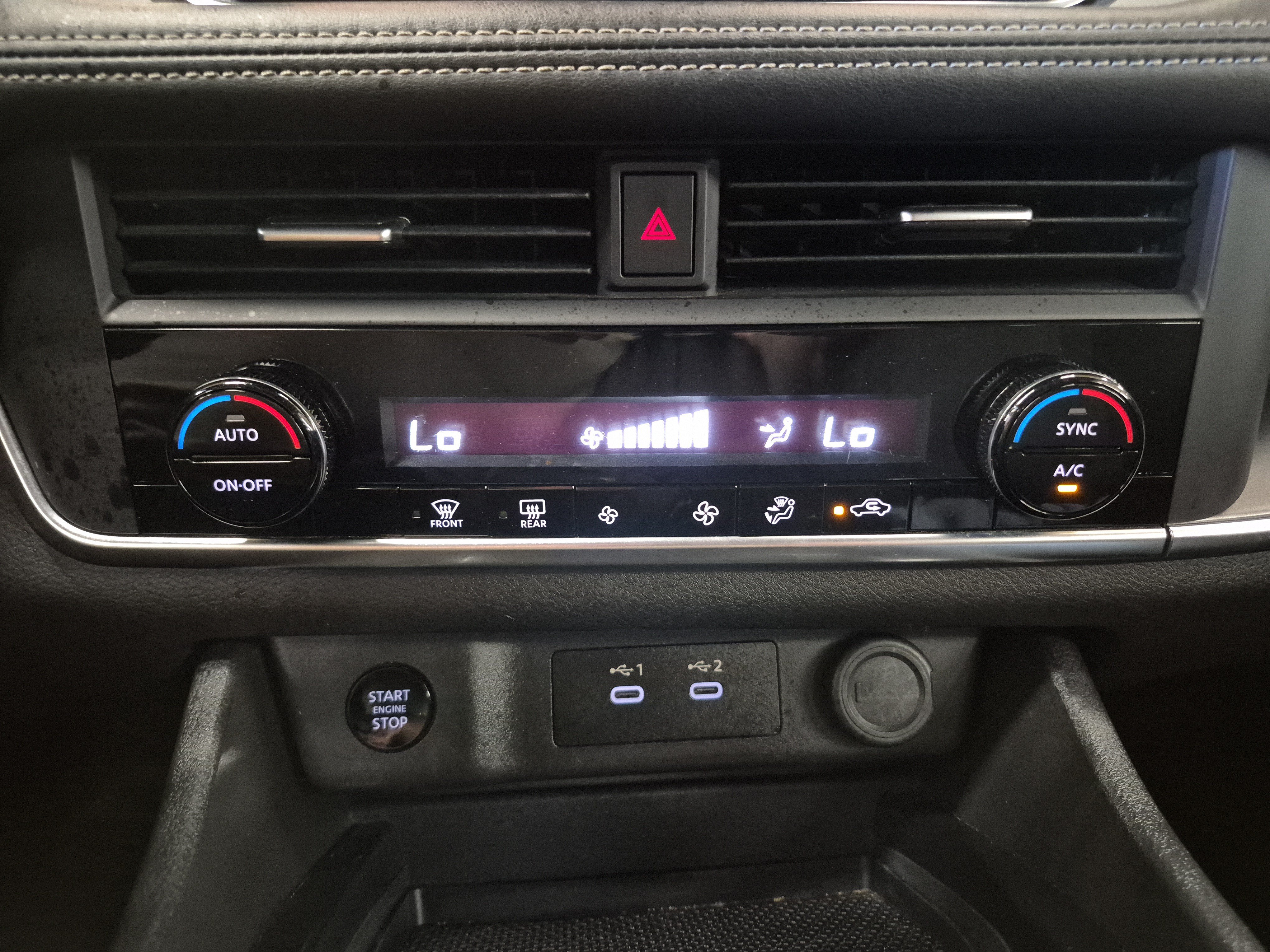 Used 2024 Nissan Rogue SV AWD/4WD image 31