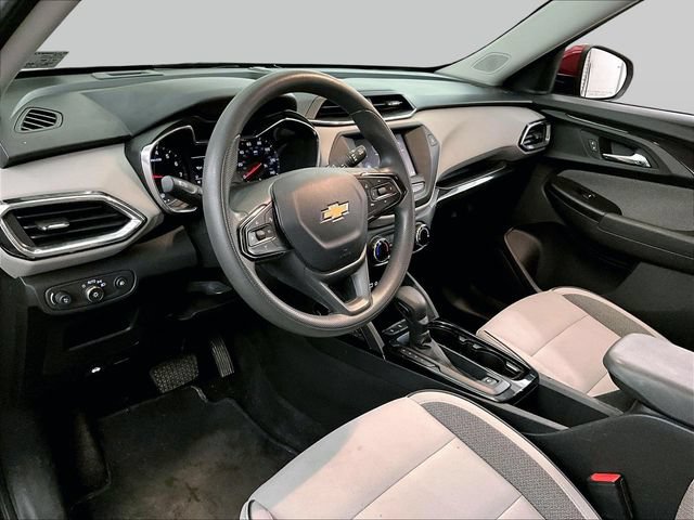 Used 2021 Chevrolet TrailBlazer LT w/ Driver Confidence Package FWD image 12