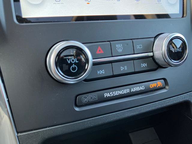 Certified 2024 Ford Edge Titanium AWD/4WD image 32