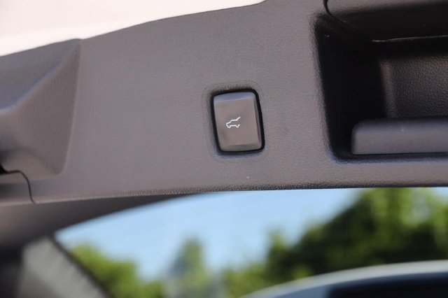 Certified 2020 Ford Escape SEL FWD image 8