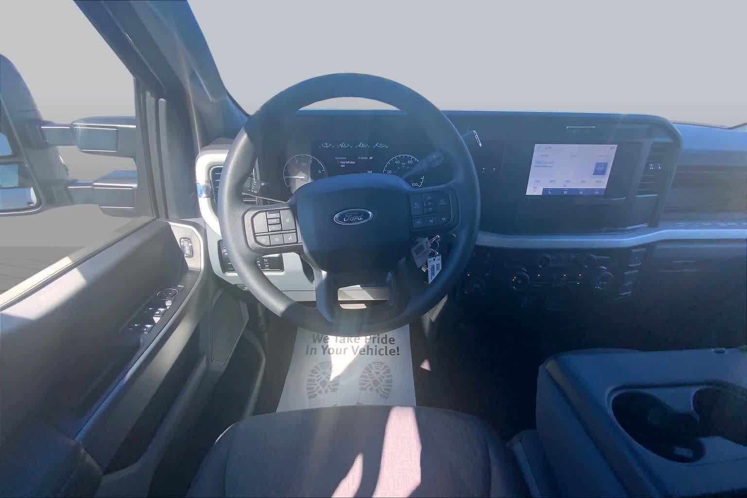Certified 2025 Ford F250 XL w/ STX Appearance Package AWD/4WD image 6