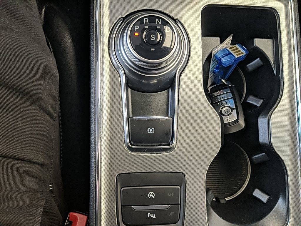 Certified 2024 Ford Edge Titanium w/ Equipment Group 301A image 23