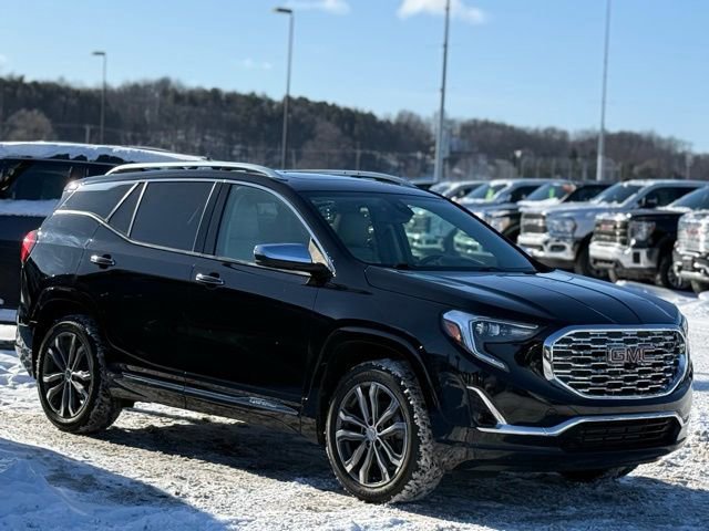 Used 2020 GMC Terrain Denali w/ Denali Premium Package image 12