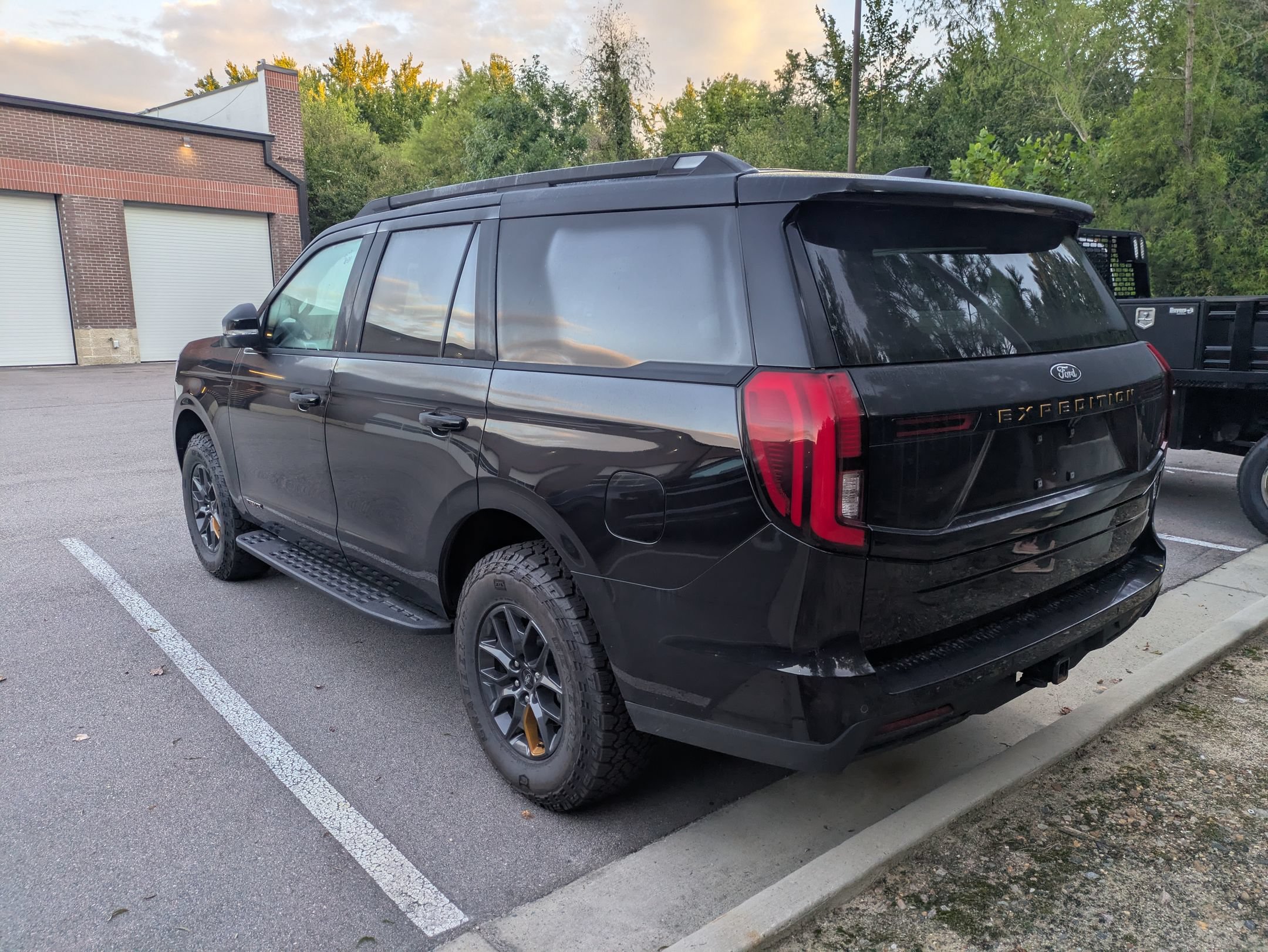 Certified 2026 Ford Expedition Tremor AWD/4WD image 4
