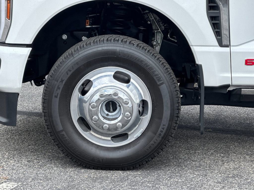 Certified 2026 Ford F350 Platinum w/ Platinum Plus Package AWD/4WD image 24