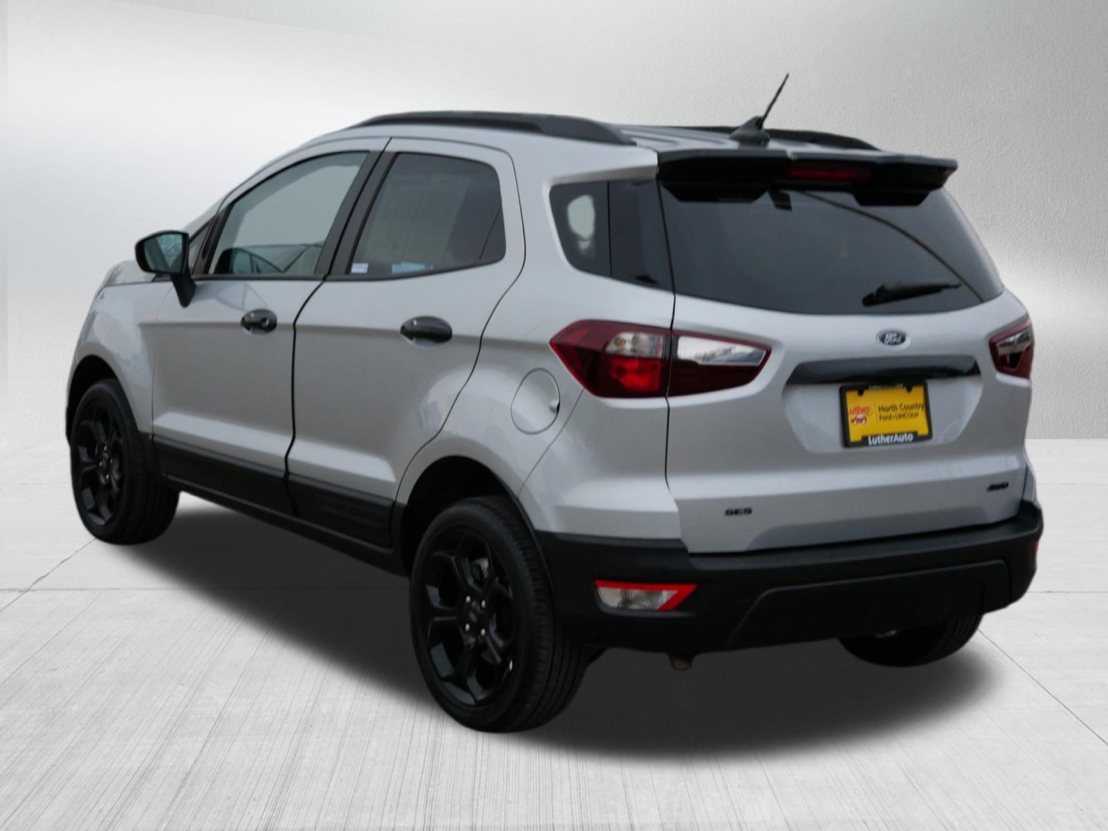 Certified 2022 Ford EcoSport SES image 3
