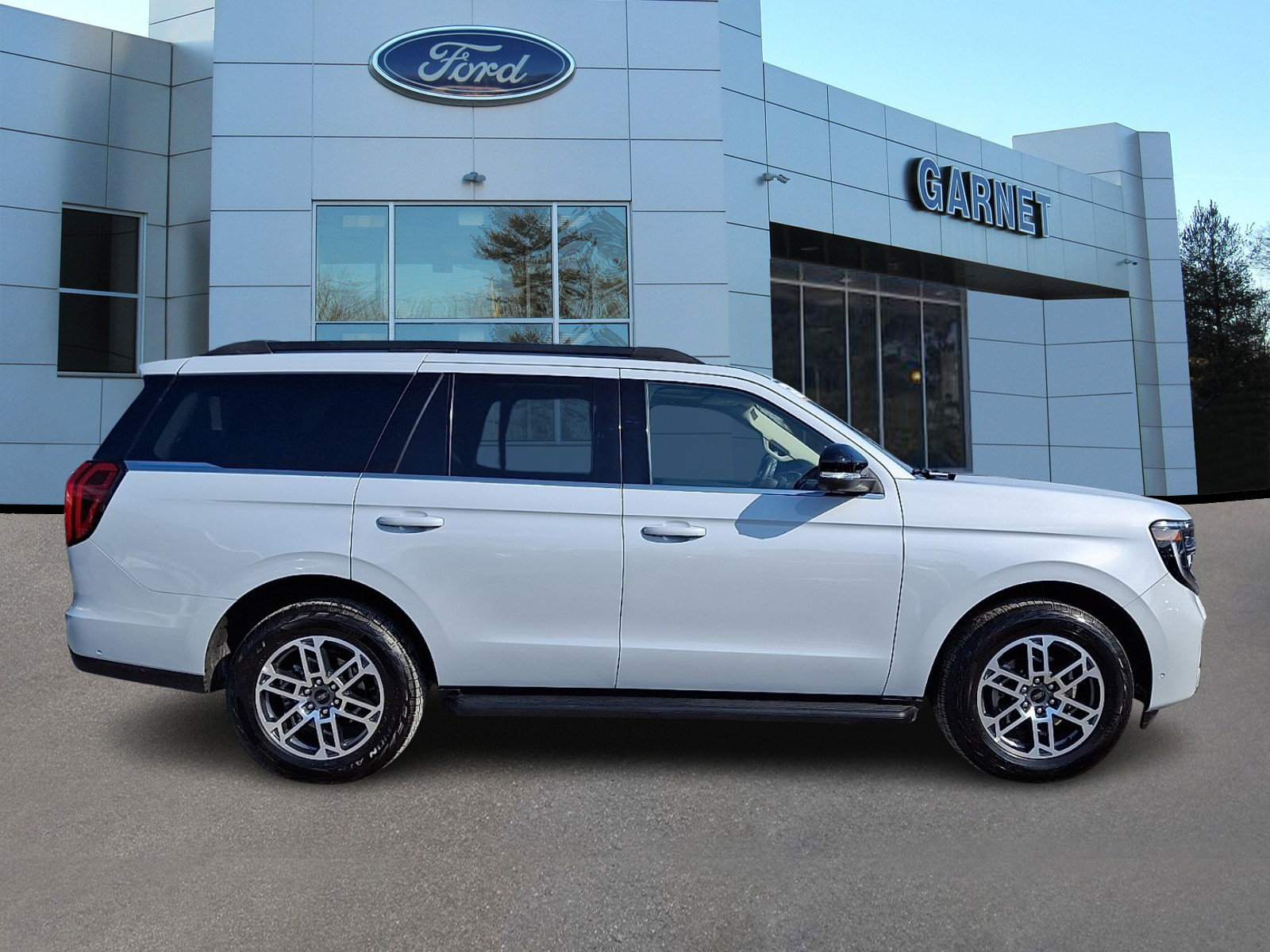 Certified 2025 Ford Expedition Active AWD/4WD image 10